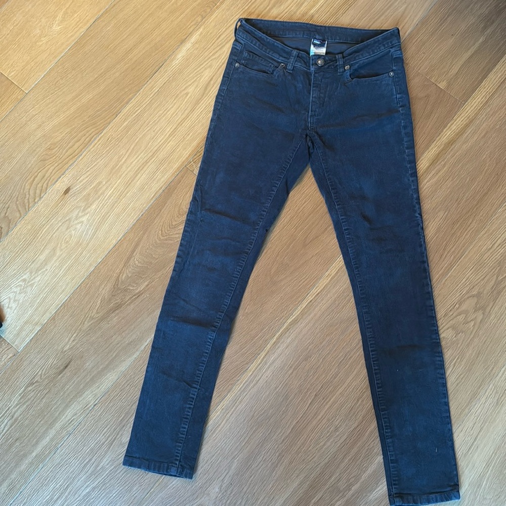 Patagonia skinny leg cordourys